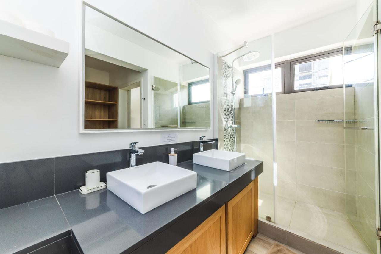 Blue Residences- Ground Floor Two Bedroom Apartment 그란데 바이예 외부 사진